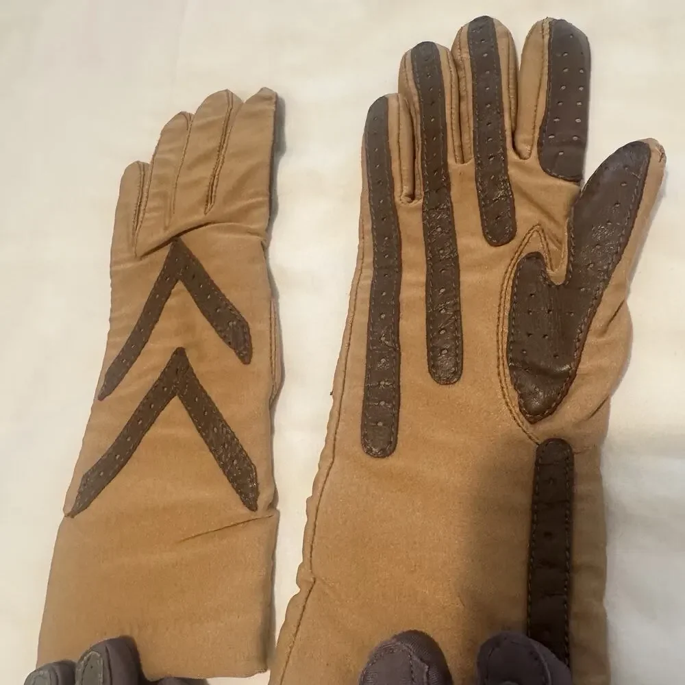 Isotoner Vintage Gloves Womens One Size Fits All Beige Gray Driving - Picture 3 of 7